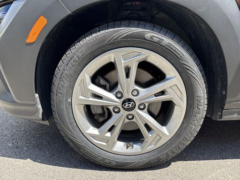 Used 2023 Hyundai Kona SEL AWD/4WD image 11