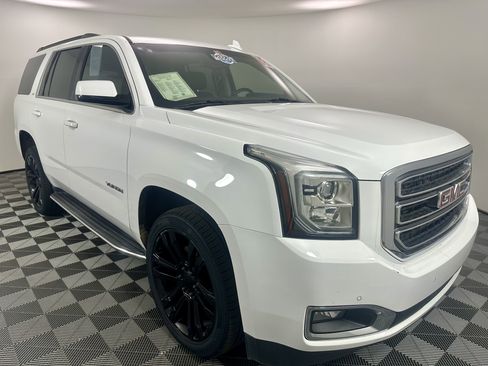 Used 2018 GMC Yukon SLT w/ HD Trailering Package AWD/4WD image 9