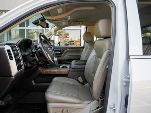 Used 2018 GMC Sierra 1500 SLT AWD/4WD image 22