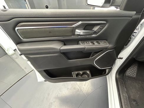 New 2026 RAM 1500 Laramie AWD/4WD image 14