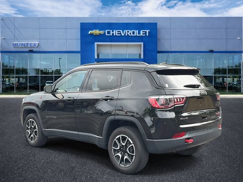 Used 2024 Jeep Compass Trailhawk AWD/4WD image 4