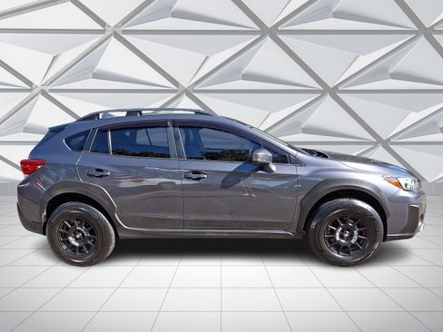Used 2022 Subaru Crosstrek 2.5i Sport w/ Moonroof Package AWD/4WD image 12