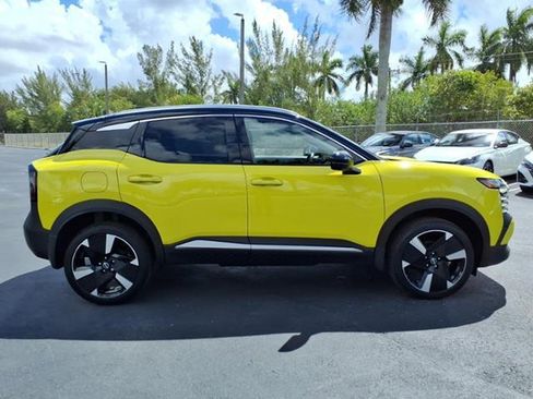 Used 2025 Nissan Kicks SR image 15