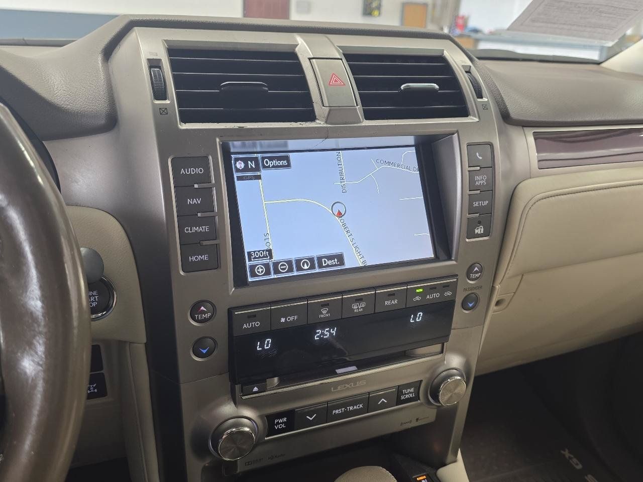 Used 2017 Lexus GX 460 Premium AWD/4WD image 16
