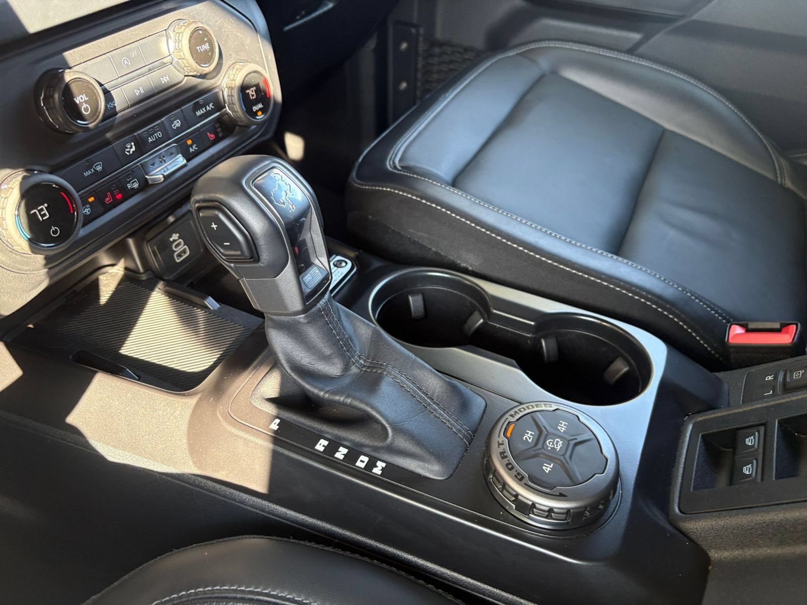 Used 2026 Ford Bronco Outer Banks AWD/4WD image 38