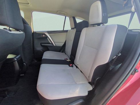 Used 2016 Toyota RAV4 XLE w/ Convenience Package image 13