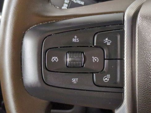 Used 2024 GMC Yukon XL Denali image 32