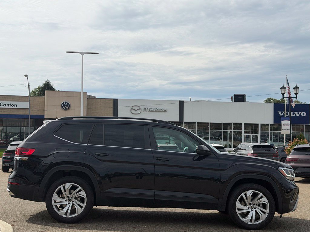Certified 2023 Volkswagen Atlas SE w/ Panoramic Sunroof Package AWD/4WD image 6