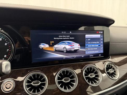 Used 2018 Mercedes-Benz E 400 4MATIC Coupe image 31