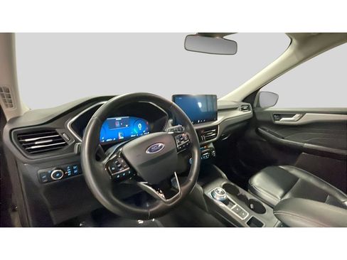 Used 2024 Ford Escape Platinum AWD/4WD image 11