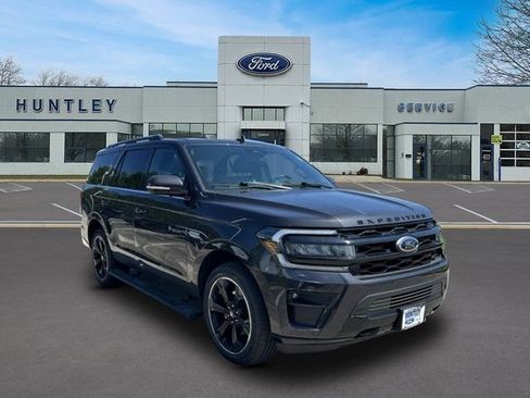 Certified 2022 Ford Expedition Limited AWD/4WD image 3