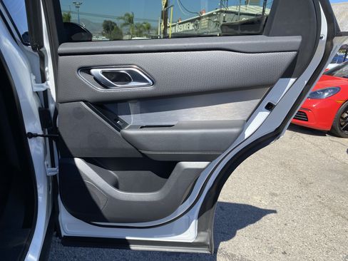 Used 2021 Land Rover Range Rover Velar R-Dynamic S AWD/4WD image 21
