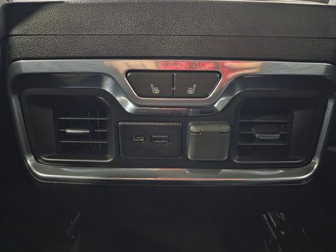 Used 2019 GMC Sierra 1500 AT4 image 42