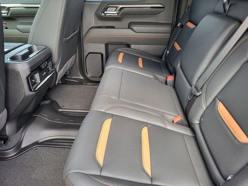 New 2026 GMC Sierra 1500 AT4 w/ AT4 Premium Package AWD/4WD image 23