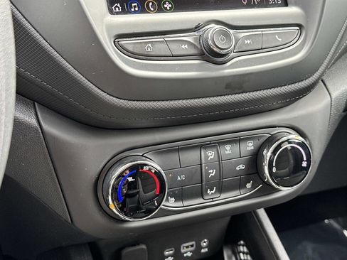 Certified 2023 Chevrolet TrailBlazer LT AWD/4WD image 29