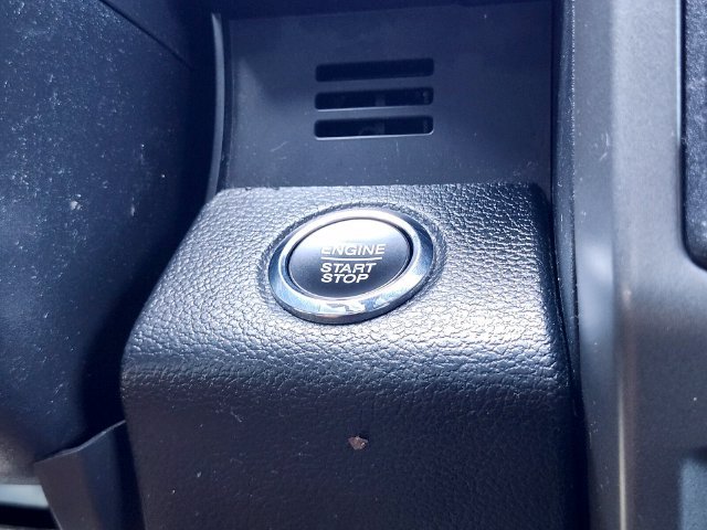 Certified 2018 Ford Expedition XLT AWD/4WD image 25