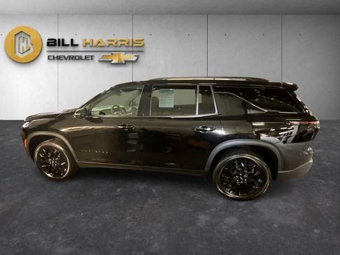 Used 2024 Chevrolet Traverse LT w/ Midnight/Sport Edition FWD image 10