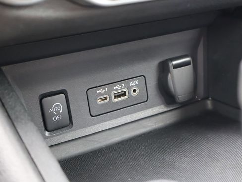 Used 2024 Nissan Sentra SV FWD image 23