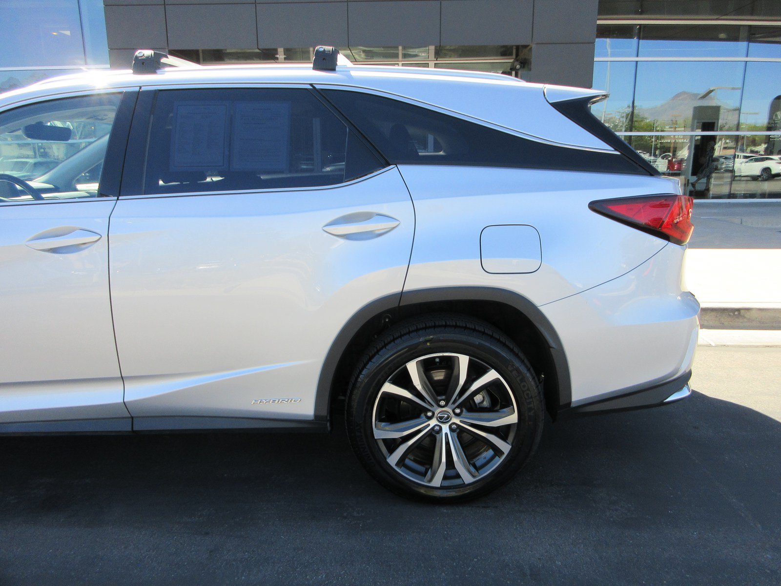 Used 2019 Lexus RX 450hL Premium w/ Premium Package AWD/4WD image 4