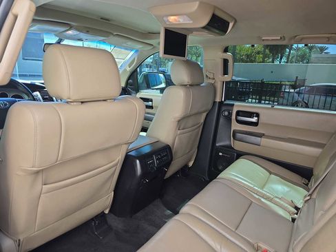 Used 2014 Toyota Sequoia Limited image 11