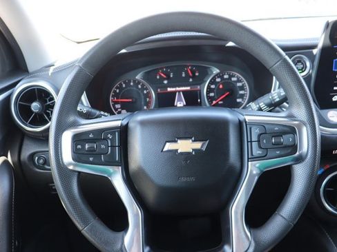 Used 2023 Chevrolet Blazer LT FWD image 19
