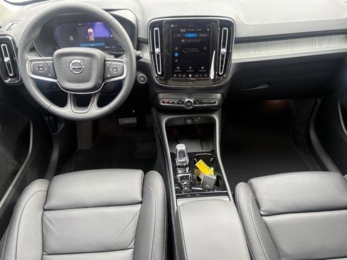 New 2026 Volvo XC40 B5 Plus w/ Protection Package Premier image 9