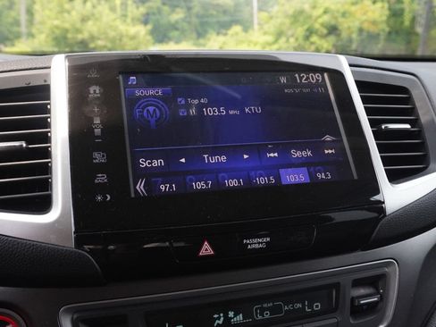Used 2017 Honda Pilot EX-L image 48