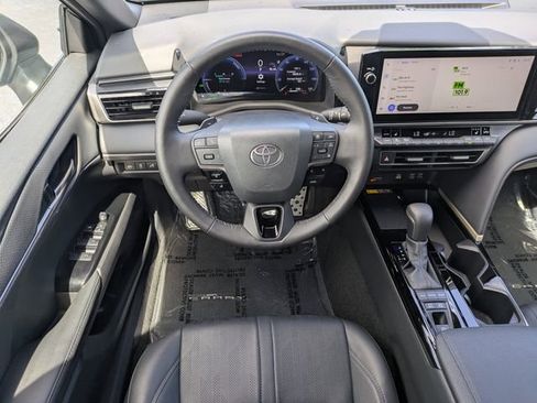 Used 2025 Toyota Camry XSE image 15