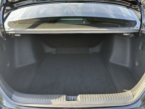 Used 2024 Honda Accord EX-L image 9