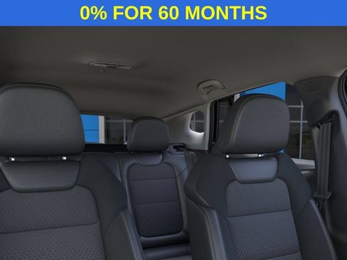 New 2026 Chevrolet Trax LT w/ LT Convenience Package FWD image 24