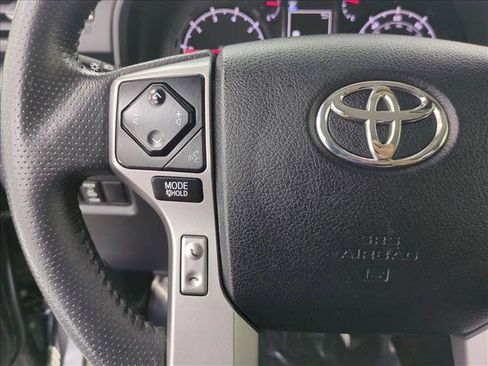 Used 2021 Toyota 4Runner SR5 AWD/4WD image 29
