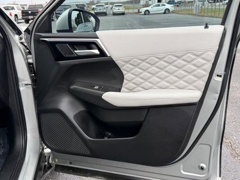 Used 2023 Mitsubishi Outlander SEL FWD image 24