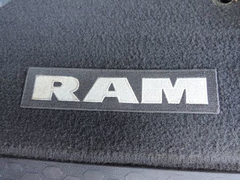 Used 2012 RAM 1500 Express RWD image 14