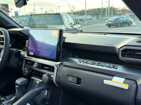 New 2026 Toyota Tacoma TRD Off-Road AWD/4WD image 32
