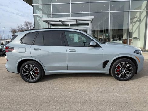 New 2026 BMW X5 xDrive40i w/ M Sport Package image 2