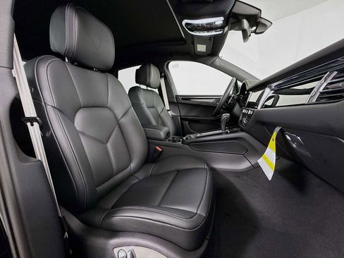 New 2026 Porsche Macan Turbo image 30