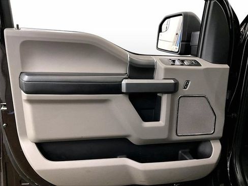 Used 2018 Ford F150 XLT w/ Equipment Group 302A Luxury AWD/4WD image 22