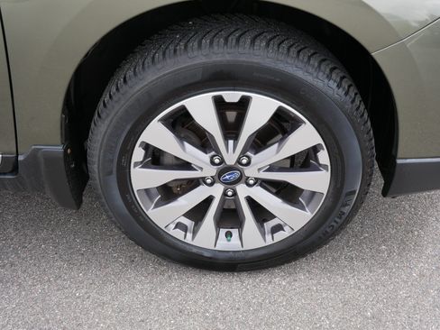 Used 2018 Subaru Outback 2.5i Touring AWD/4WD image 15