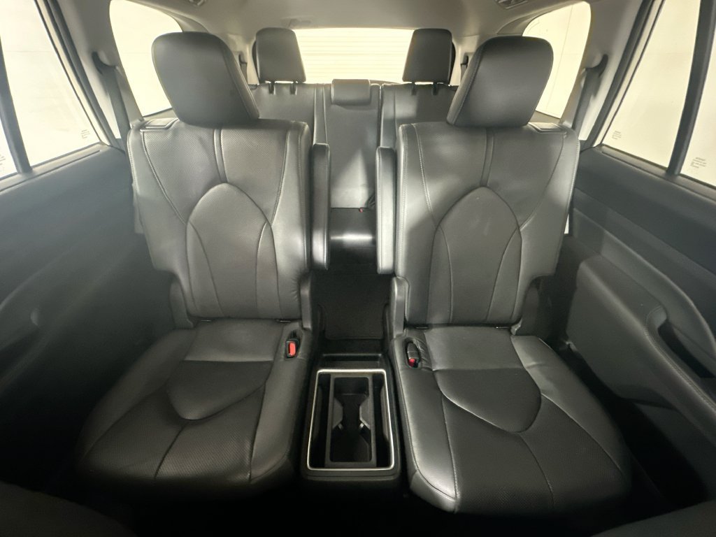 Used 2024 Toyota Grand Highlander AWD Hybrid image 30