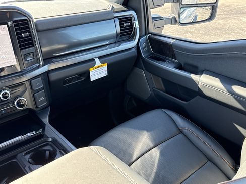 New 2026 Ford F250 Lariat w/ Lariat Premium Package AWD/4WD image 14
