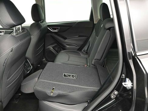Used 2023 Subaru Forester Premium AWD/4WD image 65