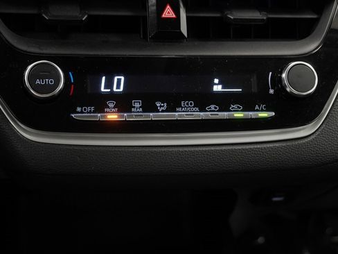 Used 2023 Toyota Corolla LE image 32