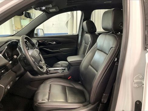 Used 2023 Chevrolet Traverse RS AWD/4WD image 10