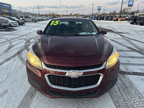 Used 2015 Chevrolet Malibu LT w/ Power Convenience Package image 6