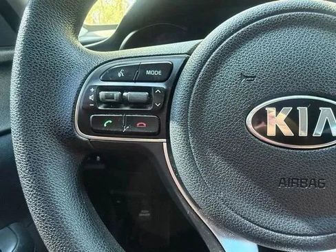 Used 2018 Kia Optima LX w/ 17" Alloy Wheels Package FWD image 21