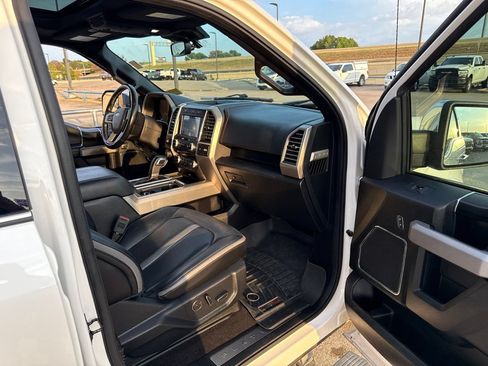 Used 2018 Ford F150 Platinum w/ Equipment Group 701A Luxury RWD image 14
