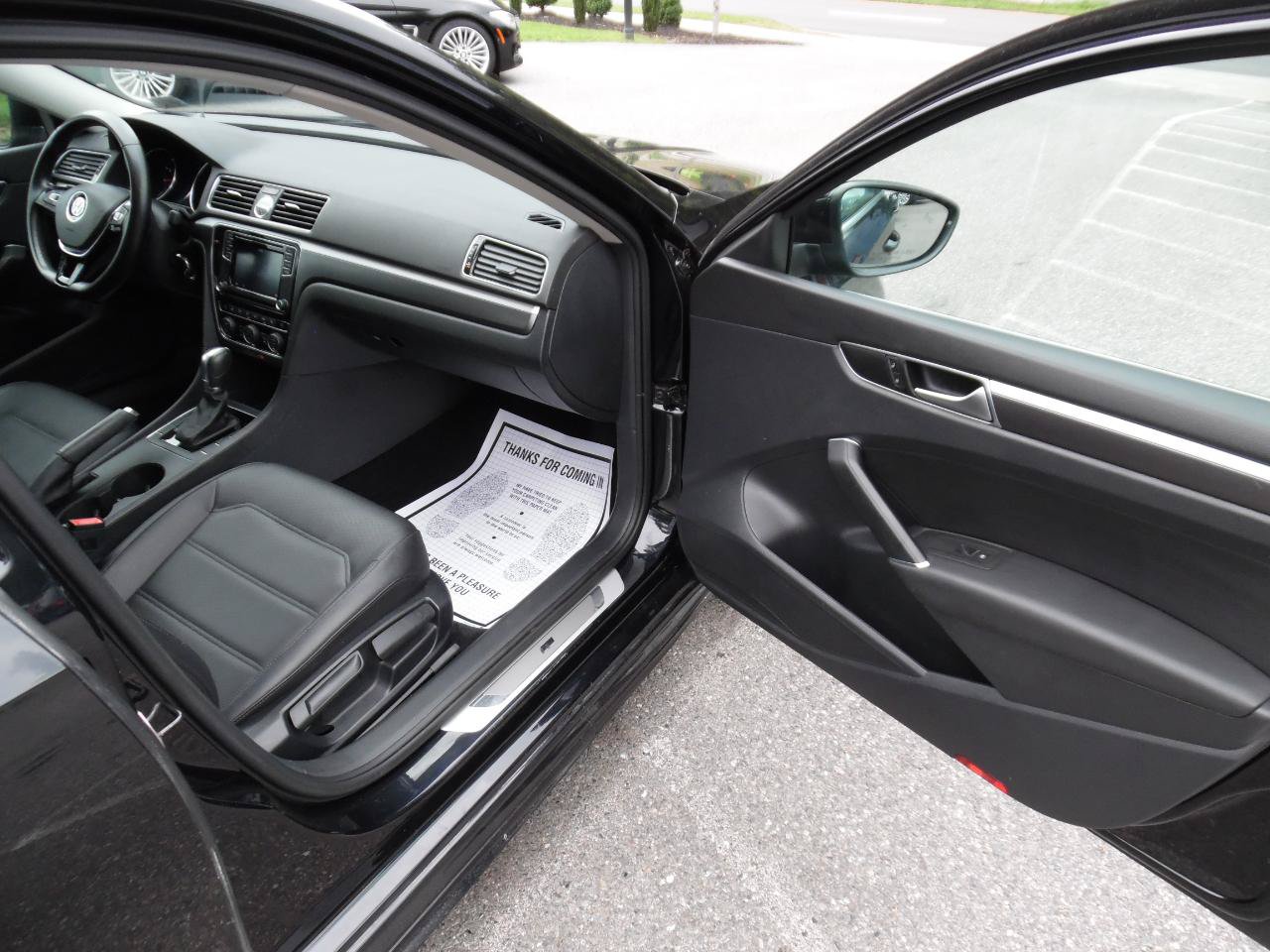 Used 2017 Volkswagen Passat 1.8T R-Line FWD image 21