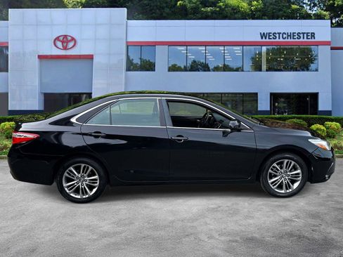 Used 2016 Toyota Camry SE FWD image 8