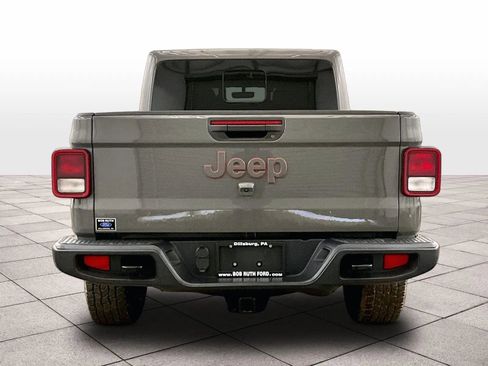 Used 2021 Jeep Gladiator Mojave image 4