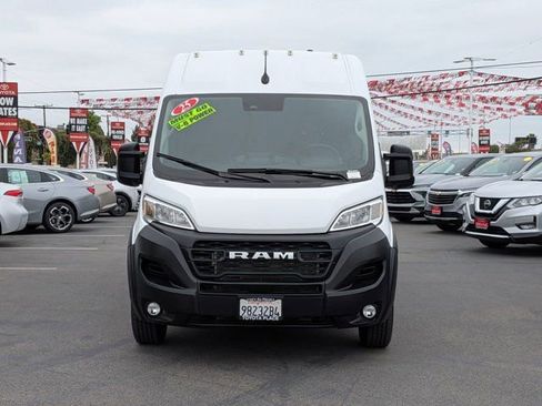 Used 2025 RAM ProMaster 2500 w/ Convenience Group FWD image 2